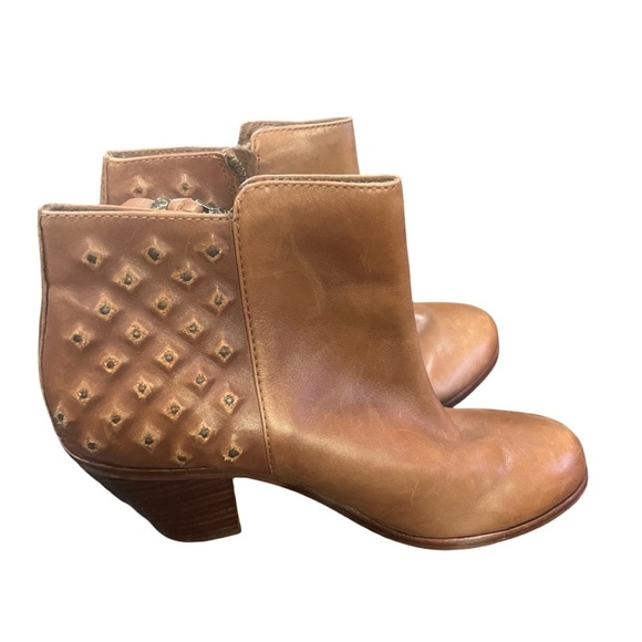 Sam Eldelmen Booties - Picture 3 of 5